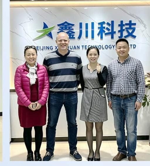 Team photo with international buyers