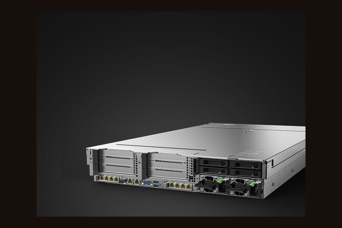 xFusion 2258H V8 rear panel with IO, PCIe slots and redundant power supplies