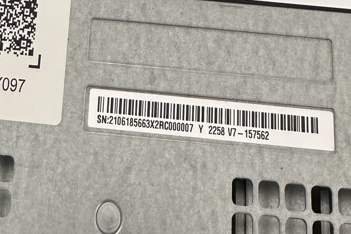 FusionServer 2258 V7 factory serial number and model barcode tag